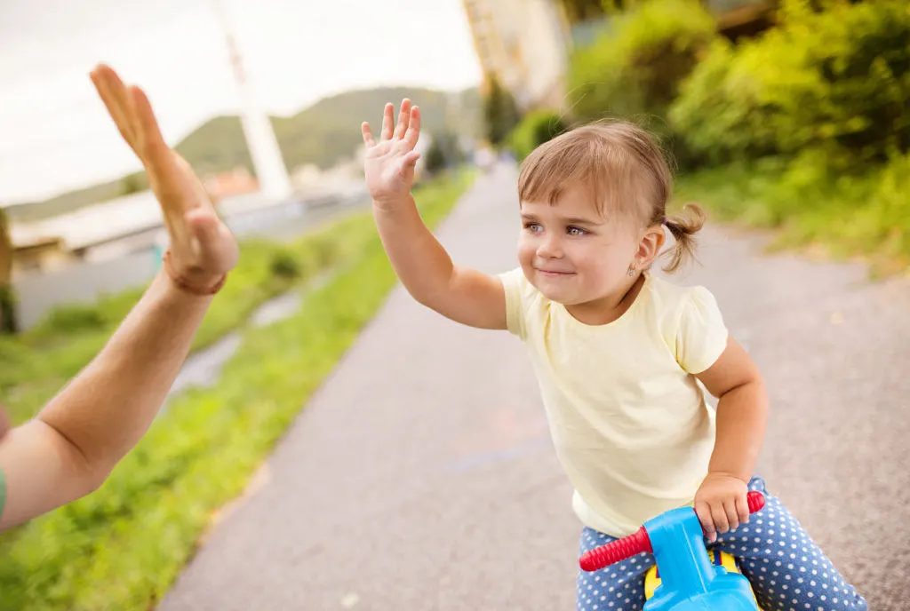 Benefits of praising a child