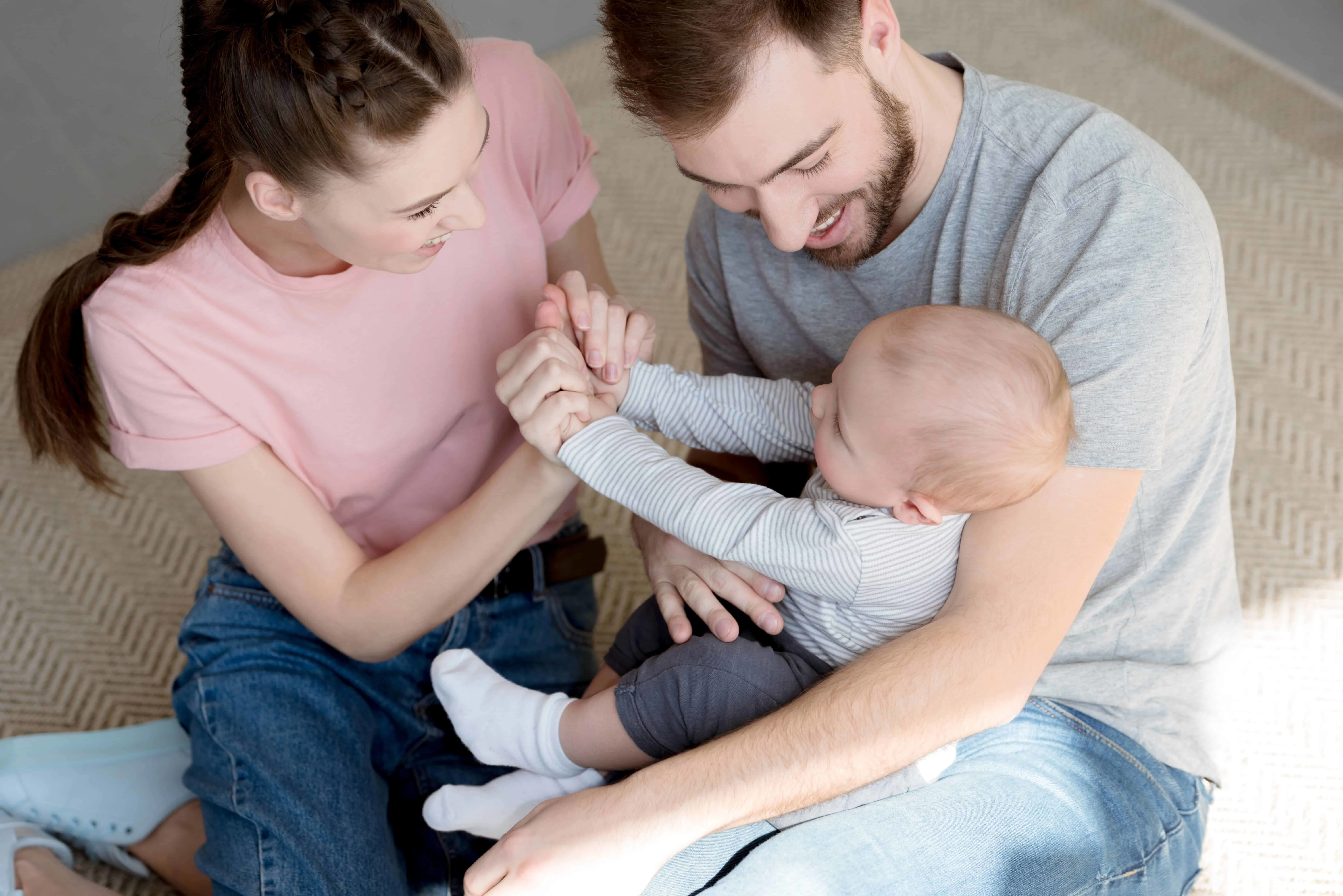 Will teaching your baby sign language delay speech?